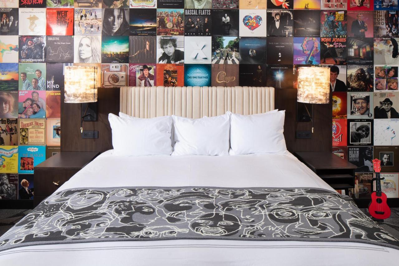 Saint Kate - The Arts Hotel Милуоки Екстериор снимка